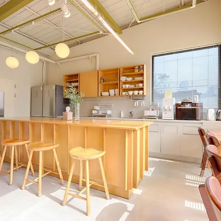 Upflo Hostel Seoul Exterior photo