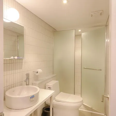 Upflo Hostel Seoul Exterior photo